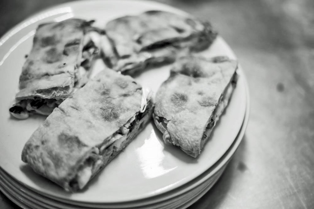 Pizza-in-teglia-alla-romana