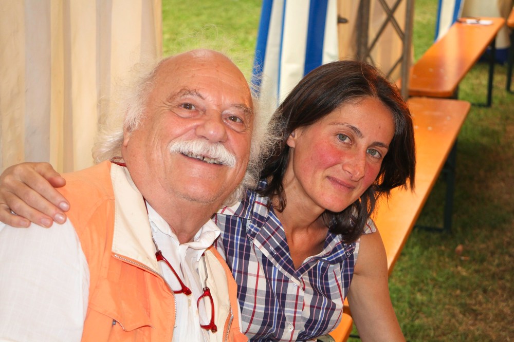 Enzo, l'Isola dei Sovversivi e Cristiana, vignaiola fiammiferaia.